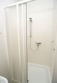 Hotel Medlov Shower